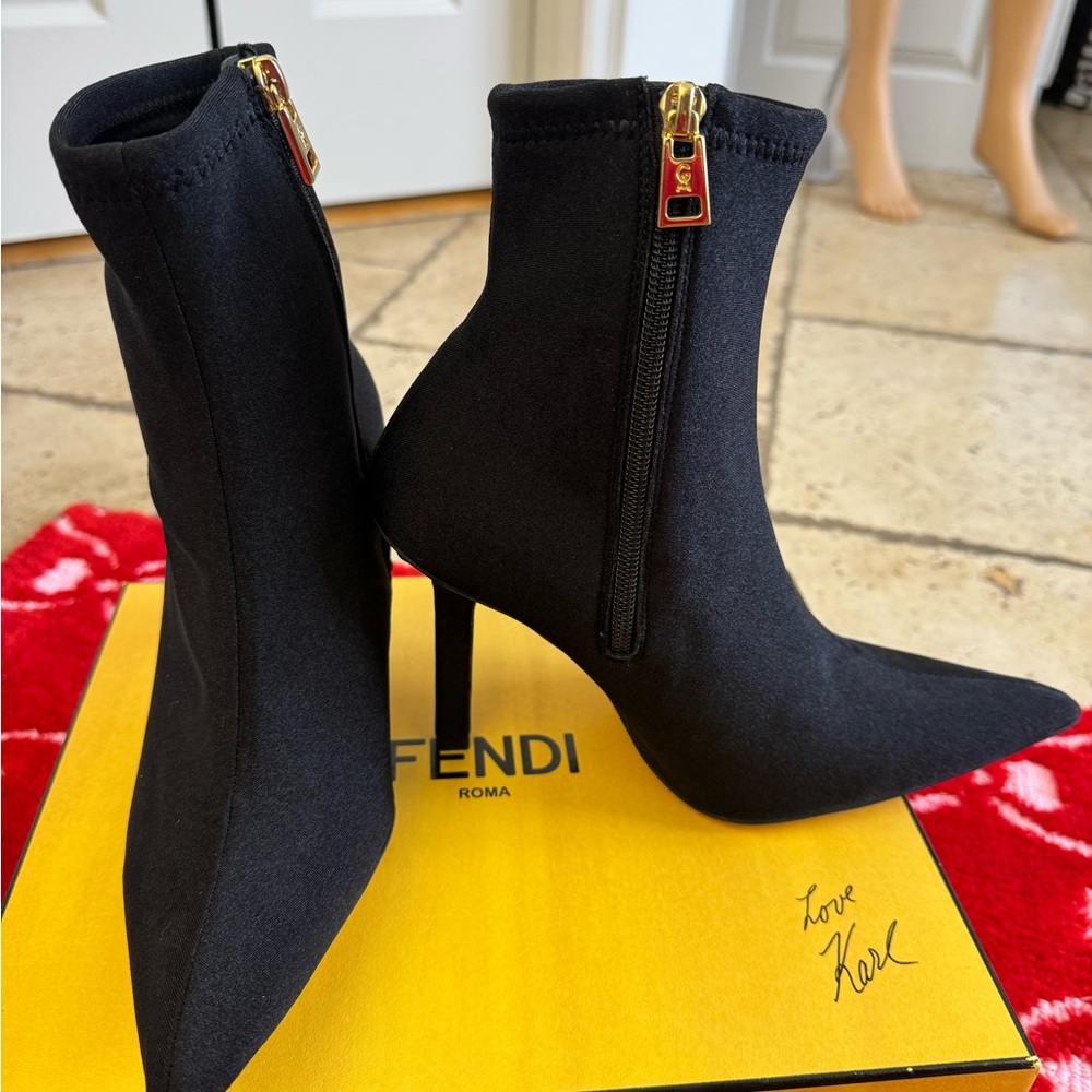 Good American never worn booties.